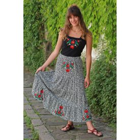 Hímzett gumis derekú Matyó szoknya- Fekete-fehér